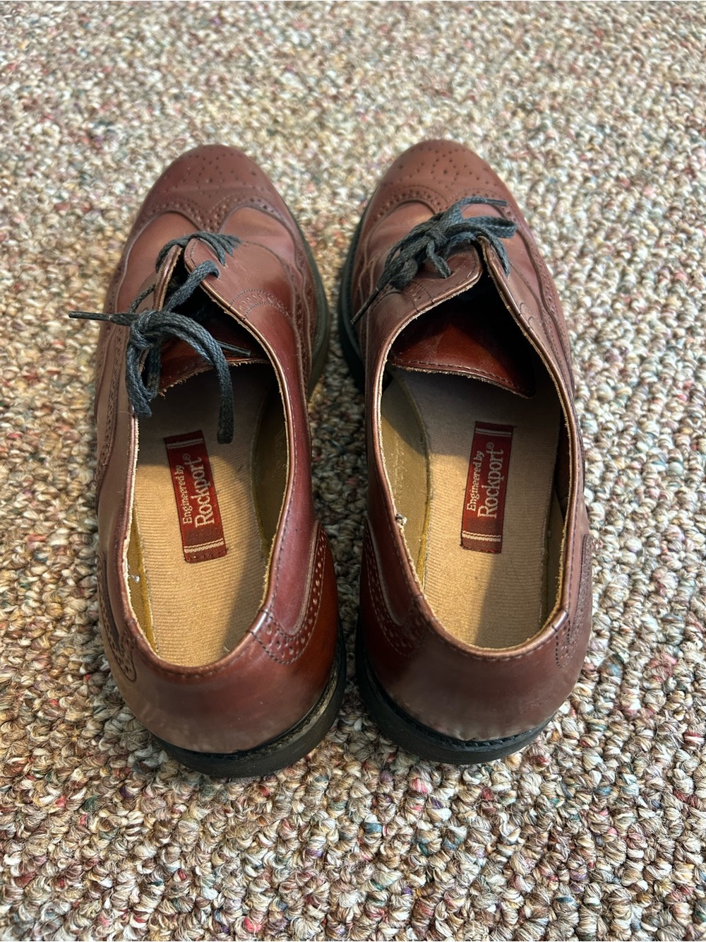 Rockport Men's Burgundy Leather Wingtip Oxfords - Picture 3 of 3